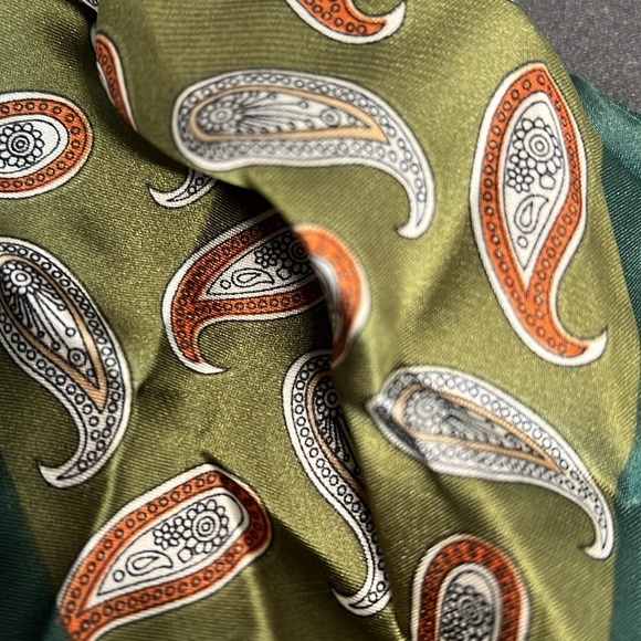 Piper K | Paisley Hobo Style Scarf - Picture 4 of 5